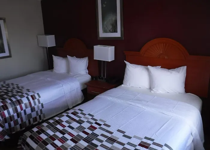 Motel Red Roof 2*